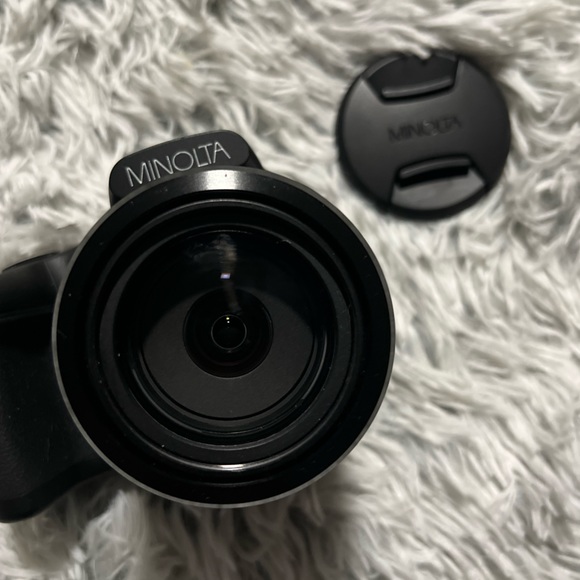 Minolta Camera - Picture 4 of 14